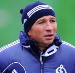 Fotbal. Rusia. Echipa lui Dan Petrescu a mai făcut un pas spre Europa! Guvernatorul proviniciei a venit după meci la cabine să felicite echipa!